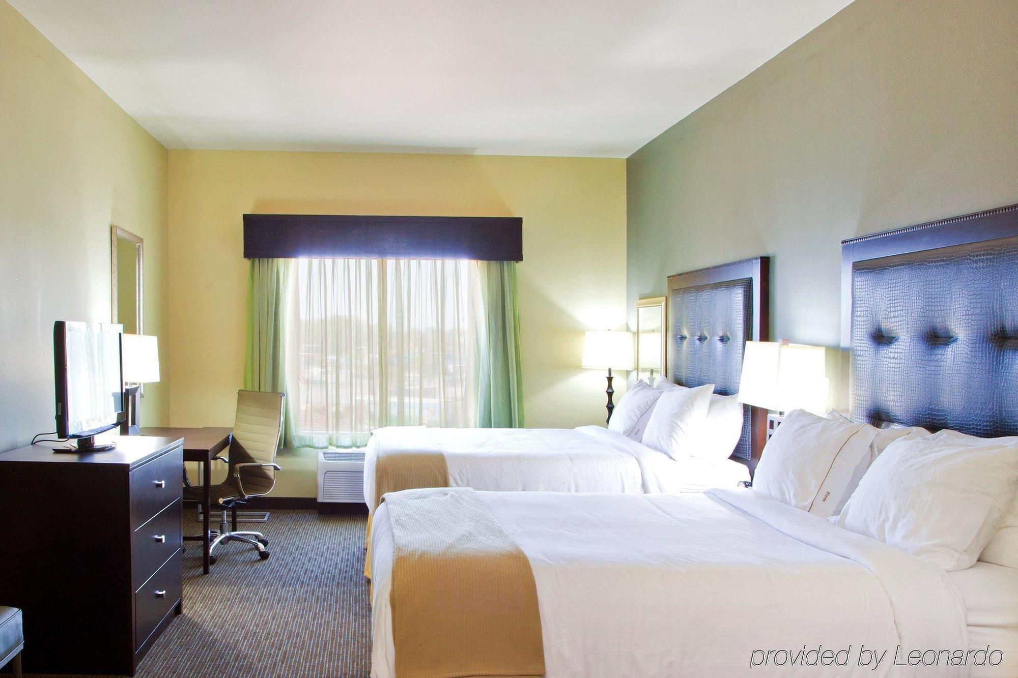 Holiday Inn Express Waycross Exterior foto