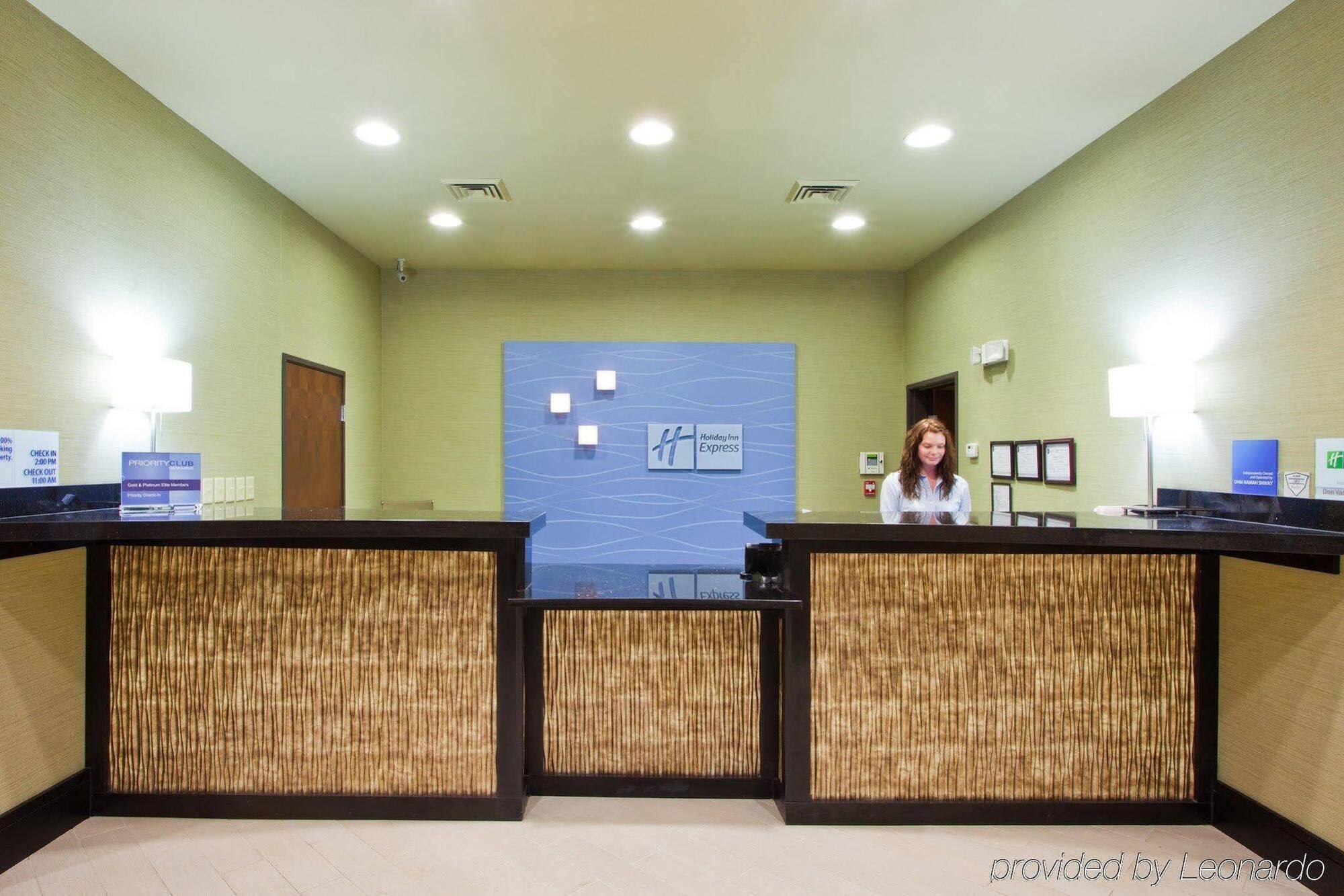 Holiday Inn Express Waycross Exterior foto